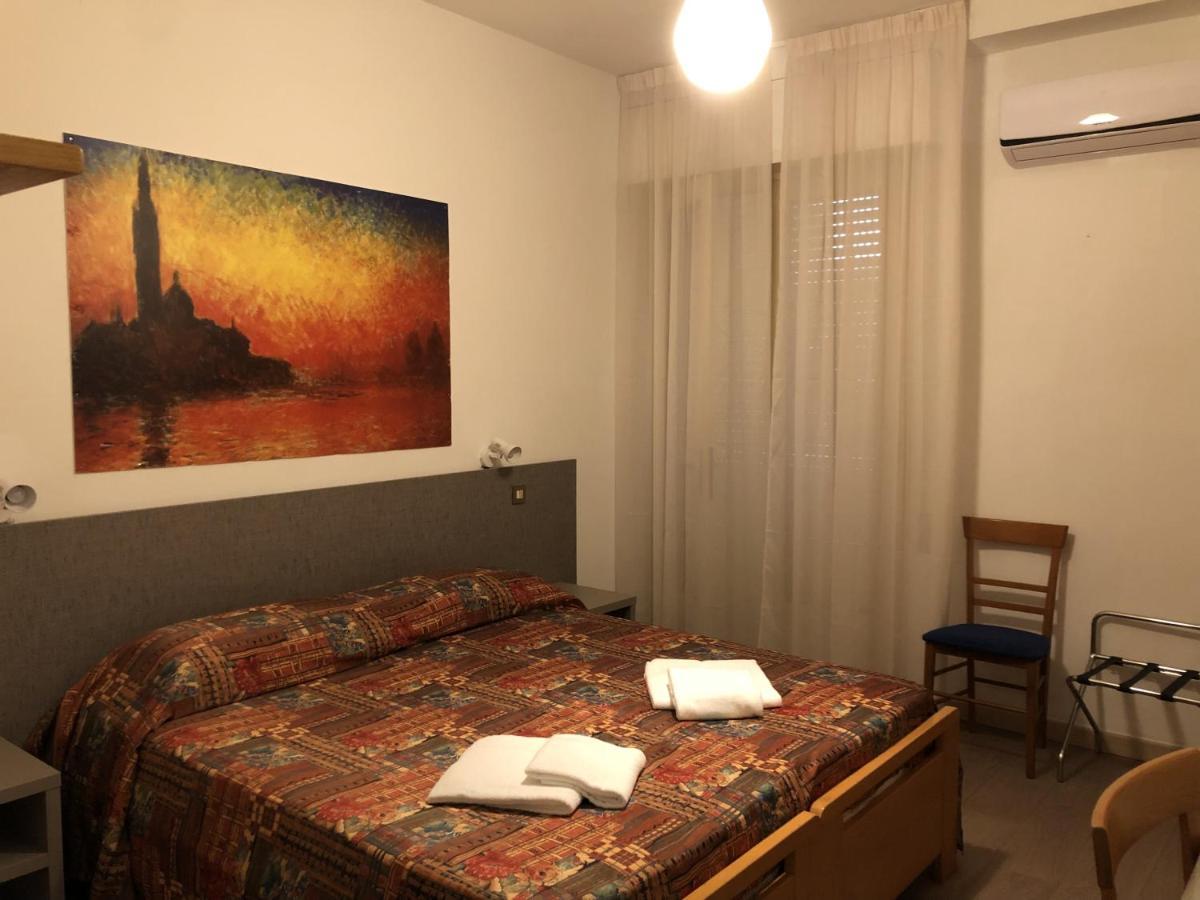Hotel Adriatico Bibione Bagian luar foto