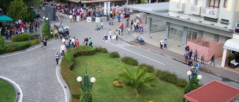Hotel Adriatico Bibione Bagian luar foto