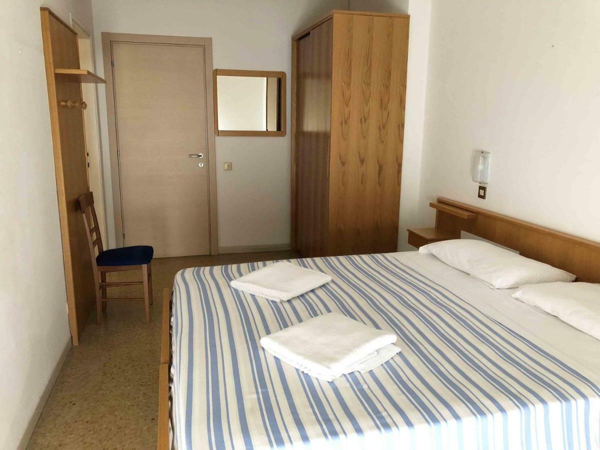 Hotel Adriatico Bibione Bagian luar foto